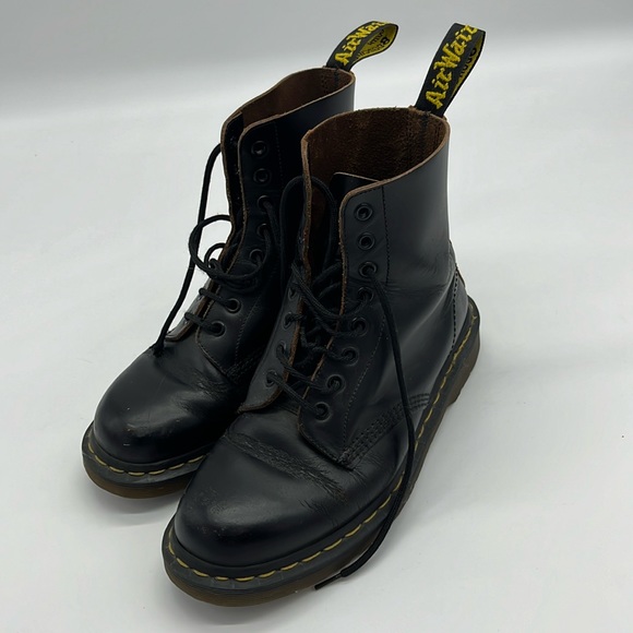 Dr martens deals maegley